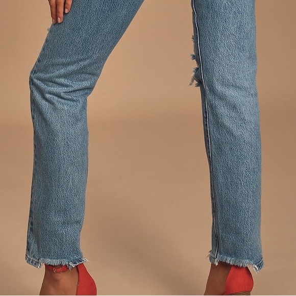 NWT Levi’s 501 High-Rise Distressed Jeans - Picture 4 of 9